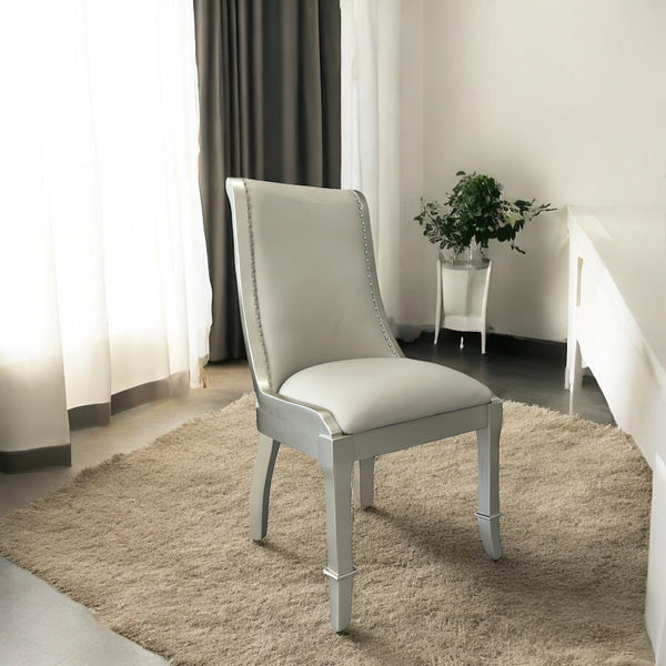 კლასიკური სკამი