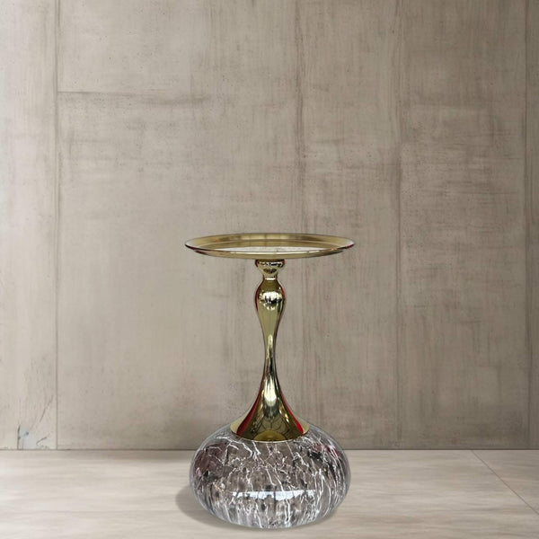 ჟურნალის მაგიდა