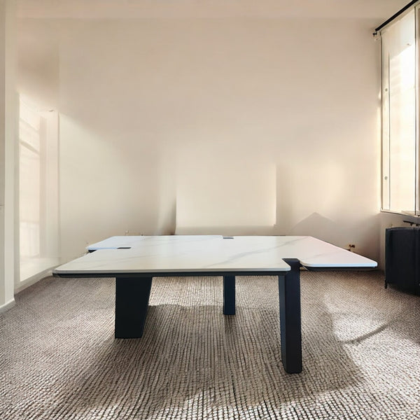 ჟურნალის მაგიდა