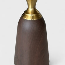 ჟურნალის მაგიდა