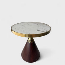 ჟურნალის მაგიდა