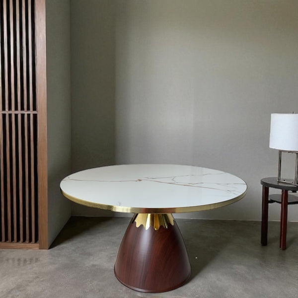 ჟურნალის მაგიდა