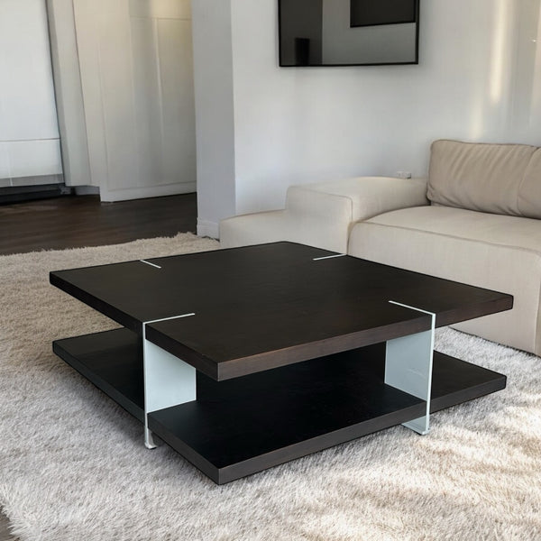 ჟურნალის მაგიდა