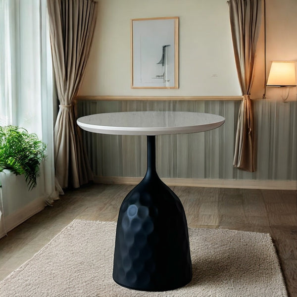 ჟურნალის მაგიდა