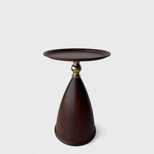 ჟურნალის მაგიდა