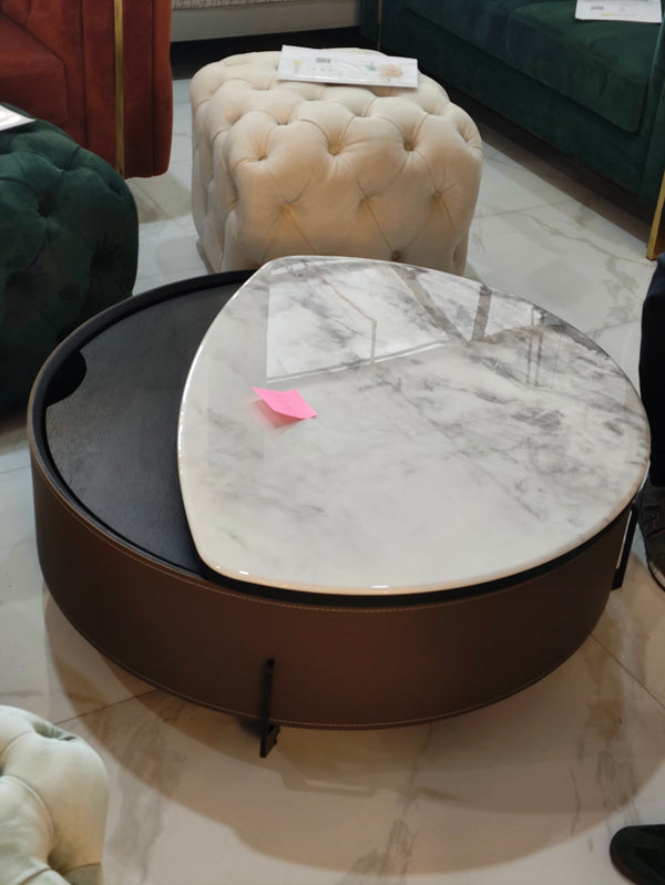 ჟურნალის მაგიდა