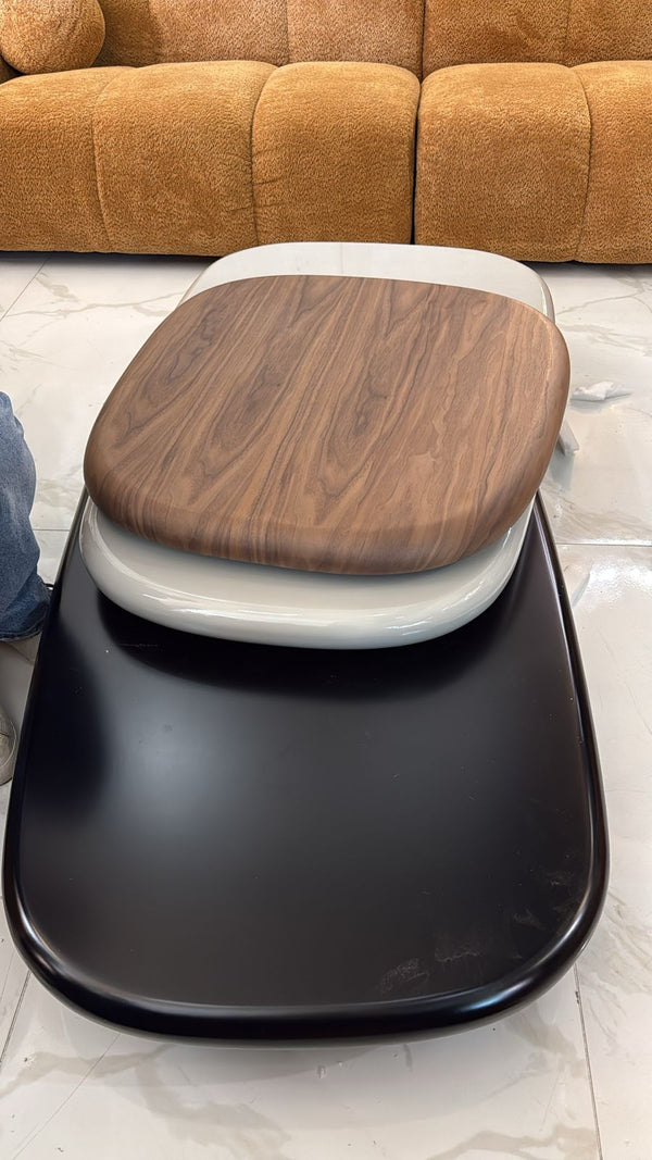 ჟურნალის მაგიდა